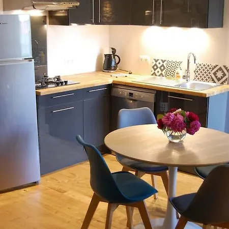 بيت للعطل Petit En Braconne La Rochette (Charente)