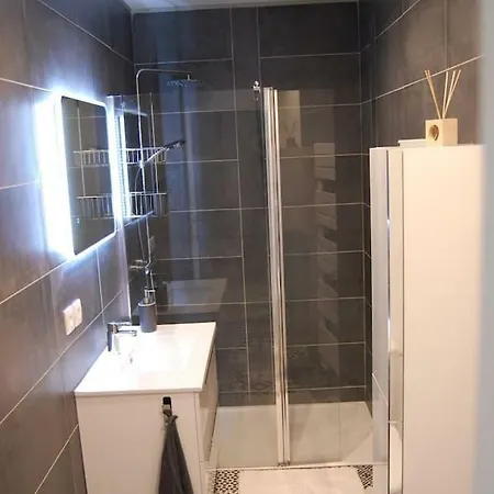 Petit En Braconne * La Rochette (Charente)