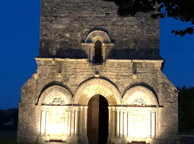 Petit En Braconne * La Rochette (Charente)