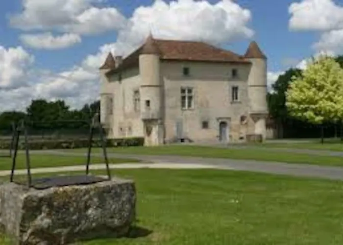 Holiday home Petit En Braconne *