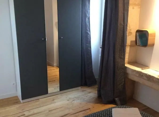 Holiday home Petit En Braconne *